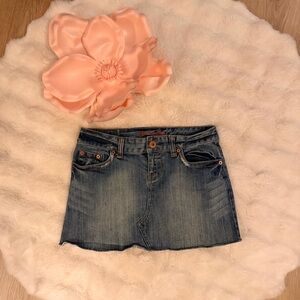 1205 American Eagle Mini Skirt Denim 2 (28x23) super cute light stretch